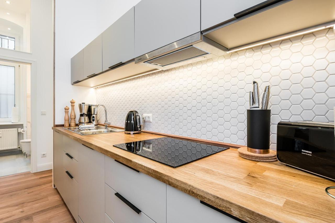 Neues Design-Apartment In Friedrichshain Берлин Экстерьер фото