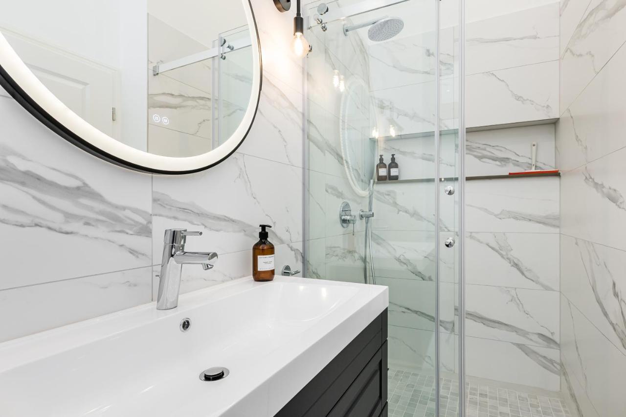 Neues Design-Apartment In Friedrichshain Берлин Экстерьер фото